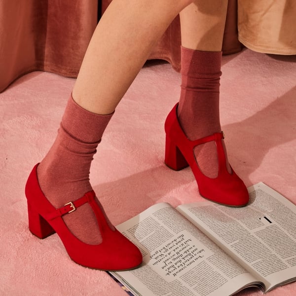 T-Strap Mary Jane Pumps with Chunky Heel - RED - 1